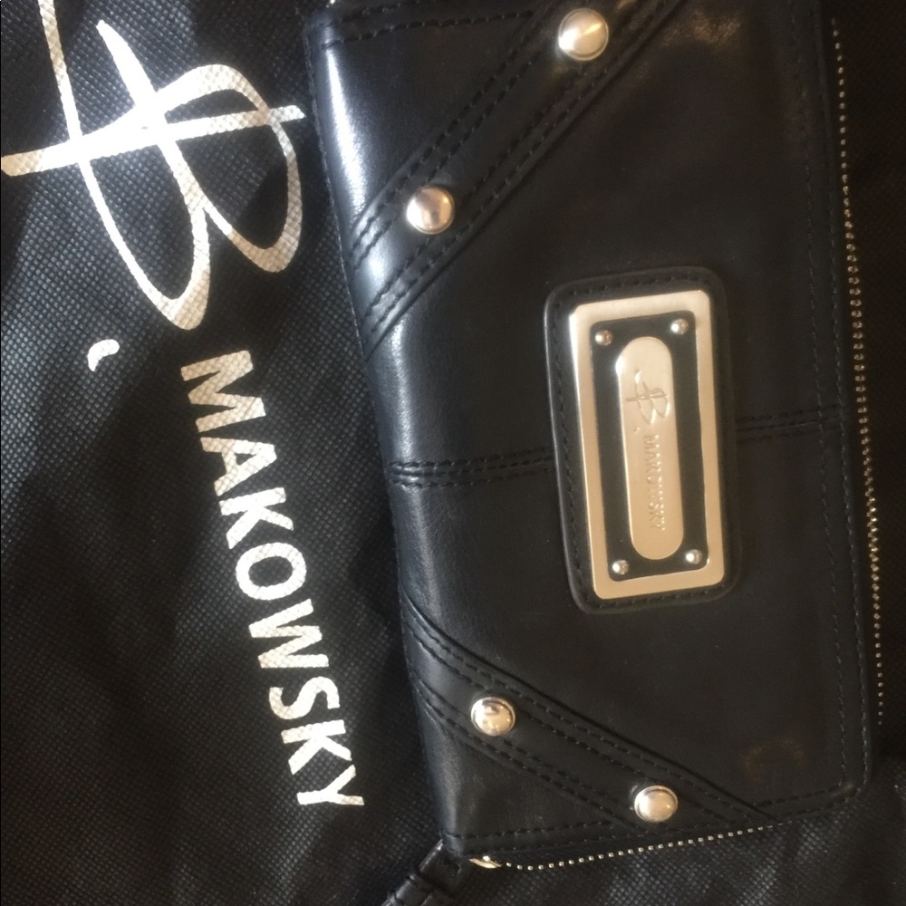 B. Makowsky wallet